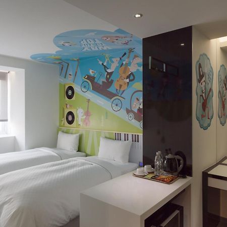 Cityinn Hotel Plus - Taichung Station Branch Oda fotoğraf